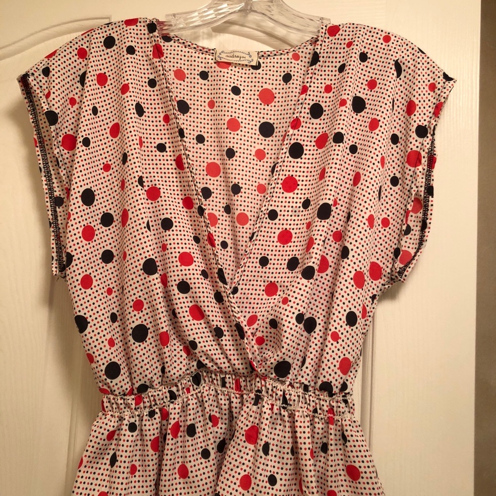 Sold-Darling black and coral polka dot blouse❤️